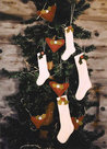 Holly-&amp;-Hearts-Ornaments
